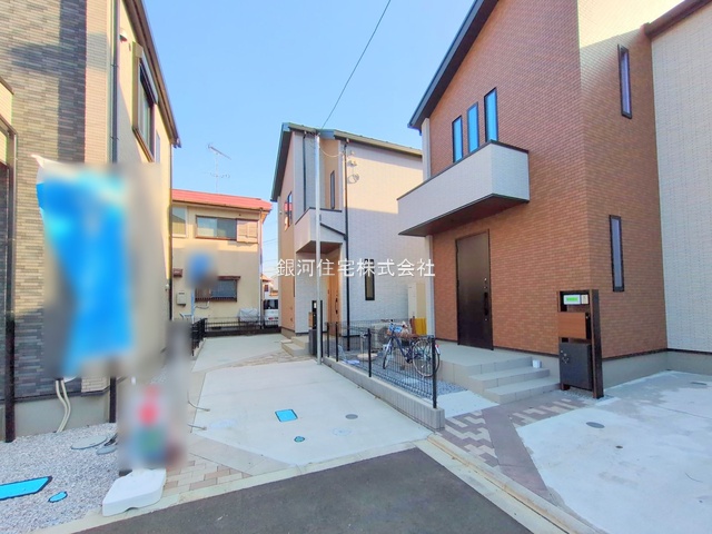 G00351432 神奈川県相模原市緑区下九沢 中古一戸建て 3680万円 土地面積120.92m² (約36.57坪) 建物面積96.04m² (約29.05坪) 間取り３ＬＤＫ 築年月2024年04月(築1年)【外観2】
