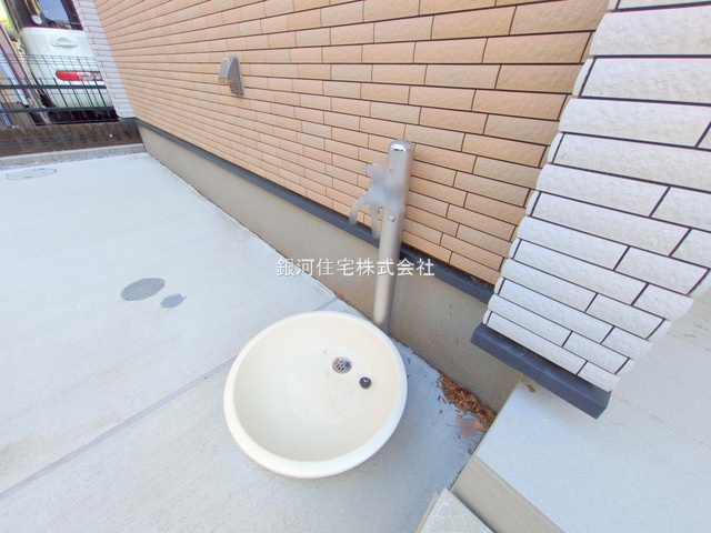 G00351432 神奈川県相模原市緑区下九沢 中古一戸建て 3680万円 土地面積120.92m² (約36.57坪) 建物面積96.04m² (約29.05坪) 間取り３ＬＤＫ 築年月2024年04月(築1年)【外観4】