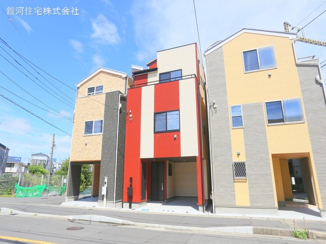 G00360368 神奈川県横須賀市久里浜２丁目 中古一戸建て 3580万円 土地面積50.56m² (約15.29坪) 建物面積110.38m² (約33.38坪) 築年月2024年03月(築1年)【外観2】