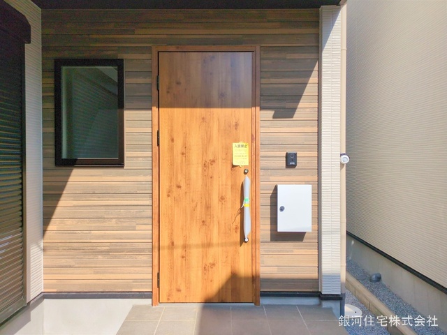 G00367838 埼玉県上尾市柏座３丁目 新築一戸建て 4099万円 土地面積138.77m² (約41.97坪) 建物面積94.40m² (約28.55坪) 間取り３ＬＤＫ 築年月2025年01月(築１年以内)【外観16】