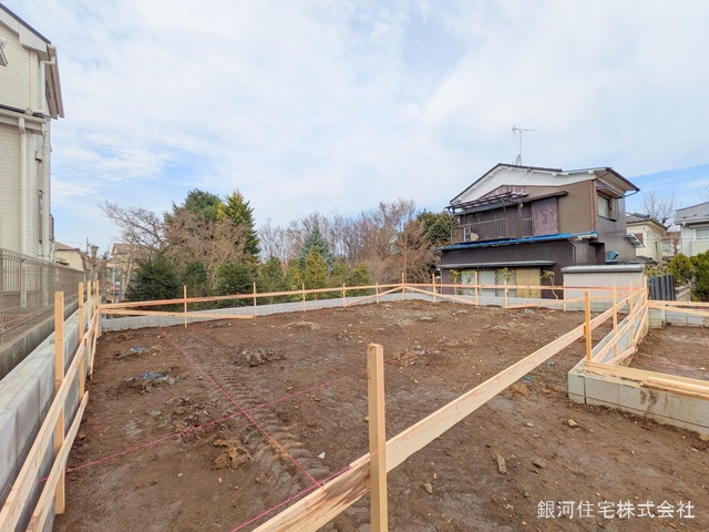 G00367846 東京都西東京市向台町４丁目 新築一戸建て 7090万円 土地面積159.49m² (約48.24坪) 建物面積104.74m² (約31.68坪) 間取り３ＳＬＤＫ 築年月2025年04月【外観10】