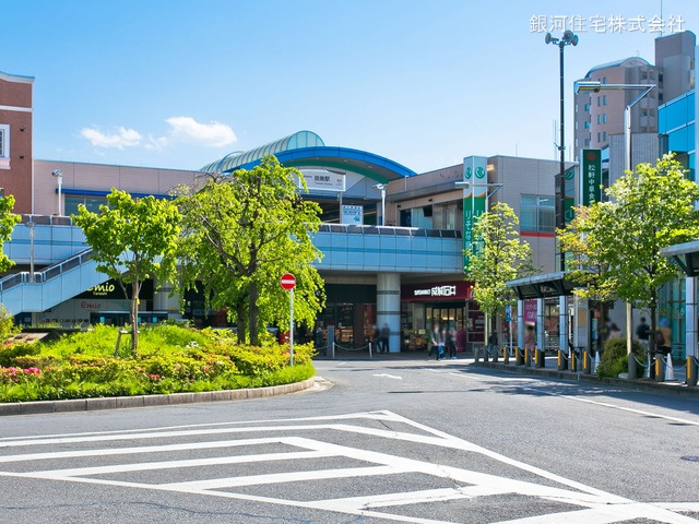 G00367846 東京都西東京市向台町４丁目 新築一戸建て 7090万円 土地面積159.49m² (約48.24坪) 建物面積104.74m² (約31.68坪) 間取り３ＳＬＤＫ 築年月2025年04月【周辺環境】西武鉄道新宿線「田無」駅
