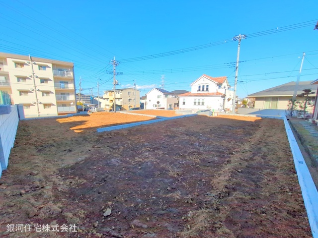 G00367922 神奈川県伊勢原市八幡台１丁目 新築一戸建て 3999万円 土地面積121.22m² (約36.66坪) 建物面積108.27m² (約32.75坪) 間取り４ＬＤＫ 築年月2025年05月【外観13】
