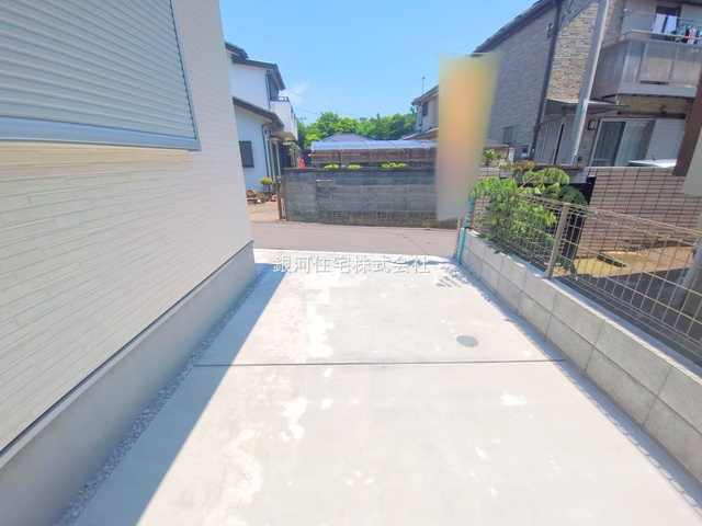 G00367928 神奈川県茅ヶ崎市南湖４丁目 新築一戸建て 4680万円 土地面積96.98m² (約29.33坪) 建物面積96.64m² (約29.23坪) 築年月2025年04月(築１年以内)【外観4】