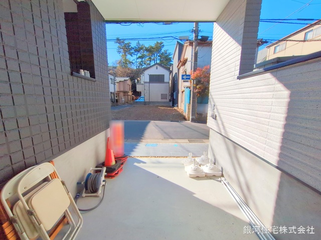 G00367930 埼玉県川口市大字安行領根岸 新築一戸建て 5190万円 土地面積77.70m² (約23.50坪) 建物面積137.03m² (約41.45坪) 間取り３ＳＬＤＫ 築年月2024年12月(築１年以内)【外観13】