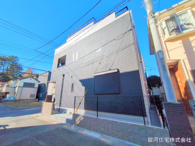 G00367930 埼玉県川口市大字安行領根岸 新築一戸建て 5190万円 土地面積77.70m² (約23.50坪) 建物面積137.03m² (約41.45坪) 間取り３ＳＬＤＫ 築年月2024年12月(築１年以内)【外観15】