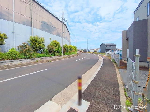G00369460 神奈川県綾瀬市深谷中２丁目 新築一戸建て 4480万円 土地面積151.41m² (約45.80坪) 建物面積102.26m² (約30.93坪) 間取り４ＬＤＫ 築年月2025年05月【外観12】