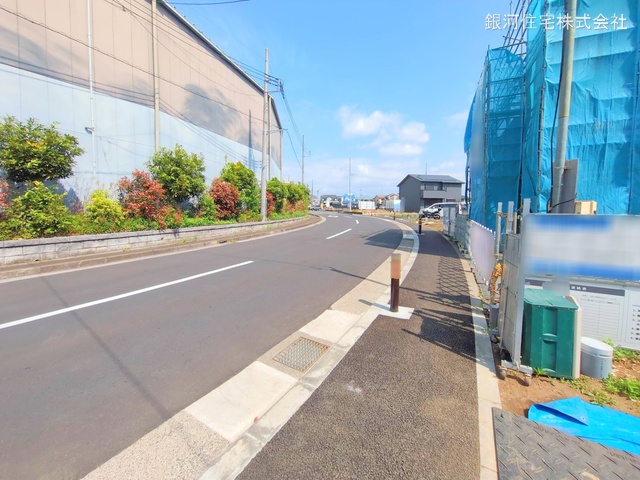 G00369461 神奈川県綾瀬市深谷中２丁目 新築一戸建て 4530万円 土地面積156.50m² (約47.34坪) 建物面積96.88m² (約29.30坪) 間取り３ＬＤＫ 築年月2025年05月【外観11】