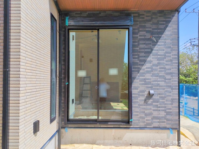 G00369464 神奈川県綾瀬市深谷中２丁目 新築一戸建て 4530万円 土地面積158.16m² (約47.84坪) 建物面積101.77m² (約30.78坪) 間取り３ＬＤＫ 築年月2025年05月【外観15】
