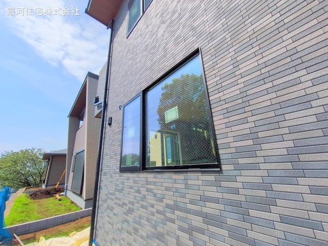 G00369464 神奈川県綾瀬市深谷中２丁目 新築一戸建て 4530万円 土地面積158.16m² (約47.84坪) 建物面積101.77m² (約30.78坪) 間取り３ＬＤＫ 築年月2025年05月【外観17】