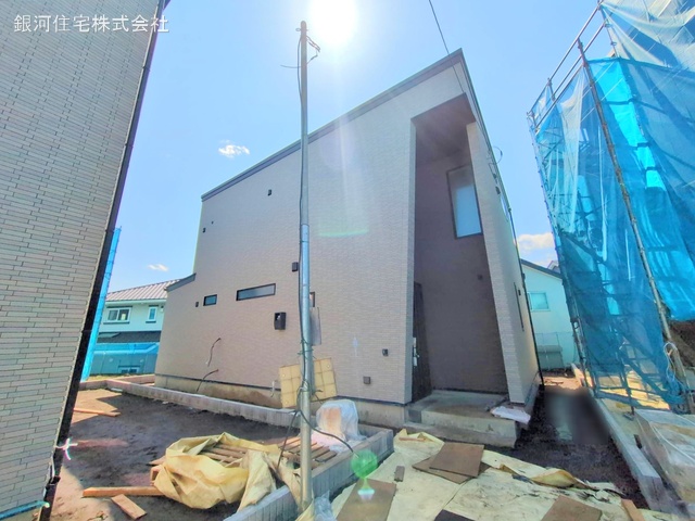 G00369470 神奈川県綾瀬市深谷中２丁目 新築一戸建て 4280万円 土地面積150.47m² (約45.51坪) 建物面積101.22m² (約30.61坪) 間取り３ＬＤＫ 築年月2025年05月【外観4】