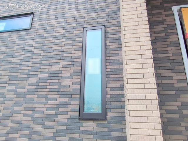 G00369474 神奈川県綾瀬市深谷中２丁目 新築一戸建て 4980万円 土地面積150.85m² (約45.63坪) 建物面積109.30m² (約33.06坪) 間取り４ＬＤＫ 築年月2025年05月【外観7】