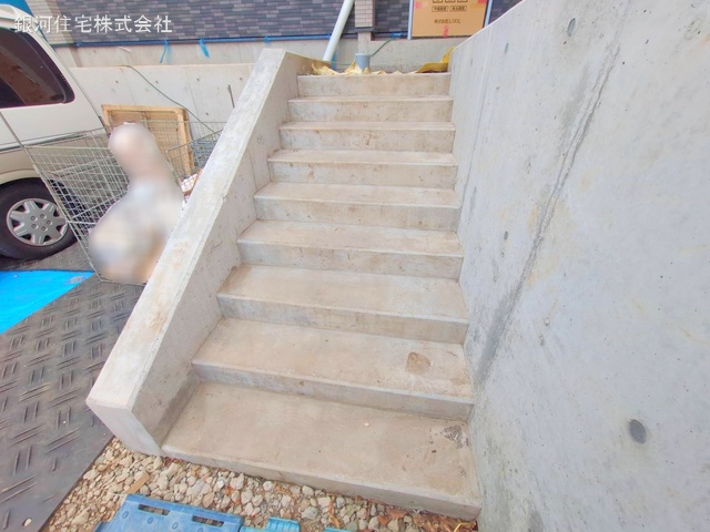 G00369474 神奈川県綾瀬市深谷中２丁目 新築一戸建て 4980万円 土地面積150.85m² (約45.63坪) 建物面積109.30m² (約33.06坪) 間取り４ＬＤＫ 築年月2025年05月【外観11】
