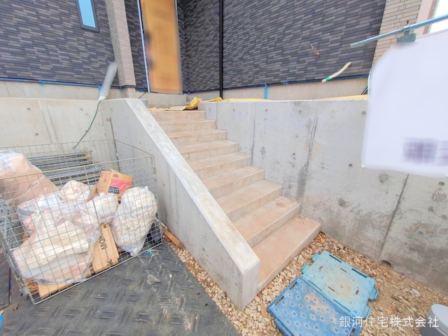 G00369474 神奈川県綾瀬市深谷中２丁目 新築一戸建て 4980万円 土地面積150.85m² (約45.63坪) 建物面積109.30m² (約33.06坪) 間取り４ＬＤＫ 築年月2025年05月【外観12】