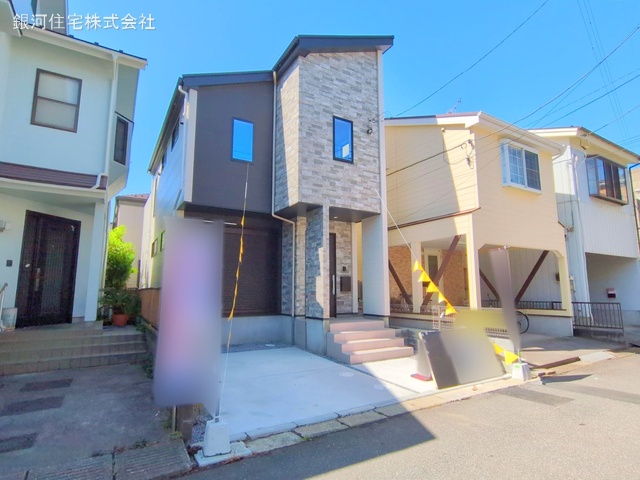 G00370109 埼玉県草加市氷川町 新築一戸建て 4799万円 土地面積100.53m² (約30.41坪) 建物面積101.96m² (約30.84坪) 間取り３ＬＤＫ 築年月2024年12月(築１年以内)【外観13】