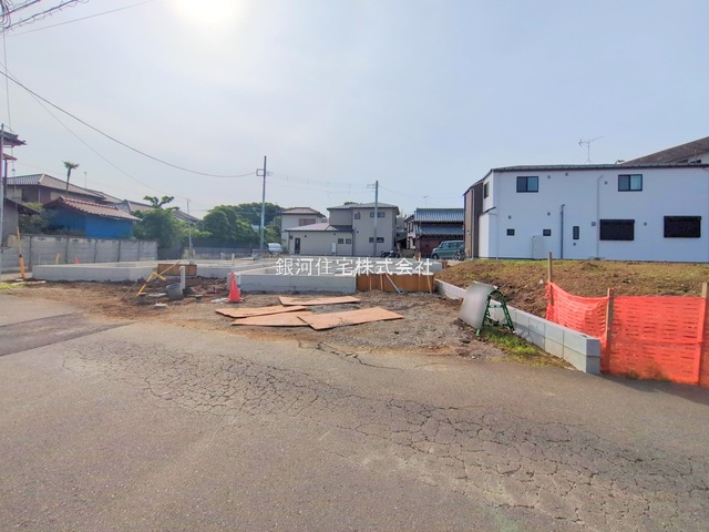 G00375772 千葉県習志野市藤崎２丁目 新築一戸建て 5290万円 土地面積110.00m² (約33.27坪) 建物面積97.40m² (約29.46坪) 間取り３ＳＬＤＫ 築年月2025年08月【外観5】