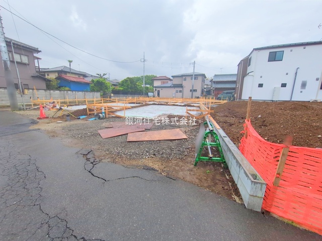 G00375772 千葉県習志野市藤崎２丁目 新築一戸建て 5290万円 土地面積110.00m² (約33.27坪) 建物面積97.40m² (約29.46坪) 間取り３ＳＬＤＫ 築年月2025年08月【外観8】