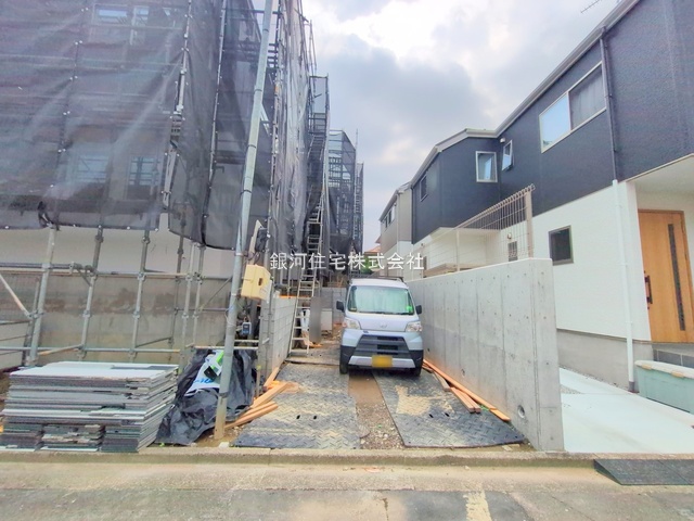 G00375784 東京都町田市成瀬台１丁目 新築一戸建て 4699万円 土地面積120.04m² (約36.31坪) 建物面積107.64m² (約32.56坪) 間取り４ＬＤＫ 築年月2025年07月【外観2】