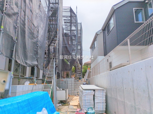 G00375784 東京都町田市成瀬台１丁目 新築一戸建て 4699万円 土地面積120.04m² (約36.31坪) 建物面積107.64m² (約32.56坪) 間取り４ＬＤＫ 築年月2025年07月【外観4】