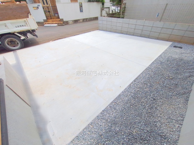 G00375804 東京都西東京市新町５丁目 新築一戸建て 7199万円 土地面積119.59m² (約36.17坪) 建物面積105.08m² (約31.78坪) 間取り３ＬＤＫ 築年月2025年05月(築１年以内)【外観4】