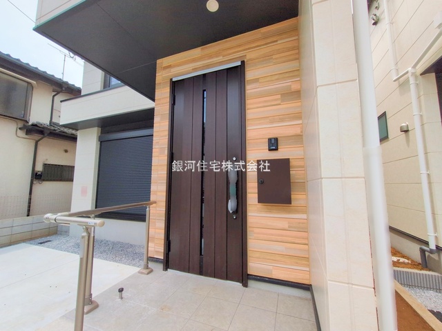 G00375804 東京都西東京市新町５丁目 新築一戸建て 7199万円 土地面積119.59m² (約36.17坪) 建物面積105.08m² (約31.78坪) 間取り３ＬＤＫ 築年月2025年05月(築１年以内)【外観9】