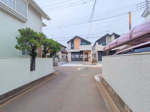 G00375804 東京都西東京市新町５丁目 新築一戸建て 7199万円 土地面積119.59m² (約36.17坪) 建物面積105.08m² (約31.78坪) 間取り３ＬＤＫ 築年月2025年05月(築１年以内)【外観13】
