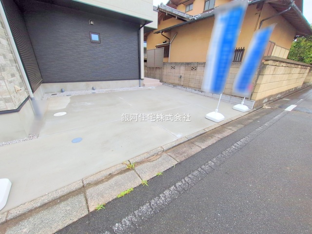 G00375807 東京都八王子市西寺方町 新築一戸建て 2999万円 土地面積122.20m² (約36.96坪) 建物面積96.22m² (約29.10坪) 間取り４ＬＤＫ 築年月2025年01月(築１年以内)【外観9】
