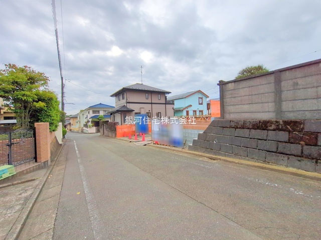 G00375810 東京都八王子市めじろ台１丁目 新築一戸建て 6390万円 土地面積283.00m² (約85.60坪) 建物面積107.78m² (約32.60坪) 間取り４ＬＤＫ 築年月2025年09月【外観9】