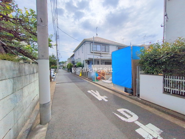 G00375813 東京都立川市栄町１丁目 新築一戸建て 5180万円 土地面積100.64m² (約30.44坪) 建物面積79.48m² (約24.04坪) 間取り３ＬＤＫ 築年月2025年08月【外観6】