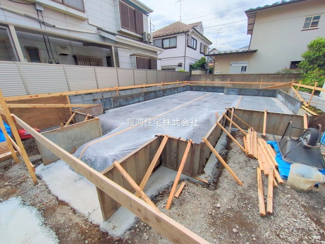 G00375813 東京都立川市栄町１丁目 新築一戸建て 5180万円 土地面積100.64m² (約30.44坪) 建物面積79.48m² (約24.04坪) 間取り３ＬＤＫ 築年月2025年08月【外観11】