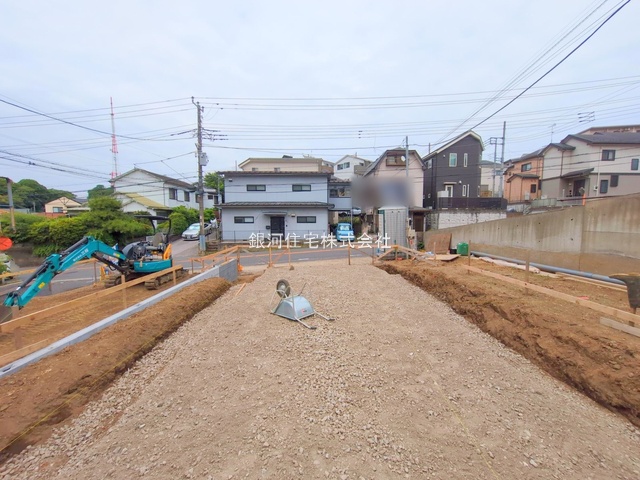 G00375818 神奈川県横浜市鶴見区下末吉６丁目 新築一戸建て 5680万円 土地面積125.01m² (約37.81坪) 建物面積99.98m² (約30.24坪) 間取り４ＬＤＫ 築年月2025年09月【外観12】