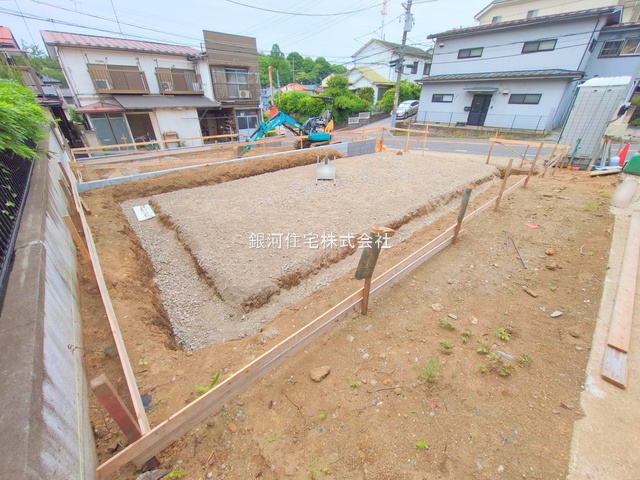 G00375818 神奈川県横浜市鶴見区下末吉６丁目 新築一戸建て 5680万円 土地面積125.01m² (約37.81坪) 建物面積99.98m² (約30.24坪) 間取り４ＬＤＫ 築年月2025年09月【外観13】