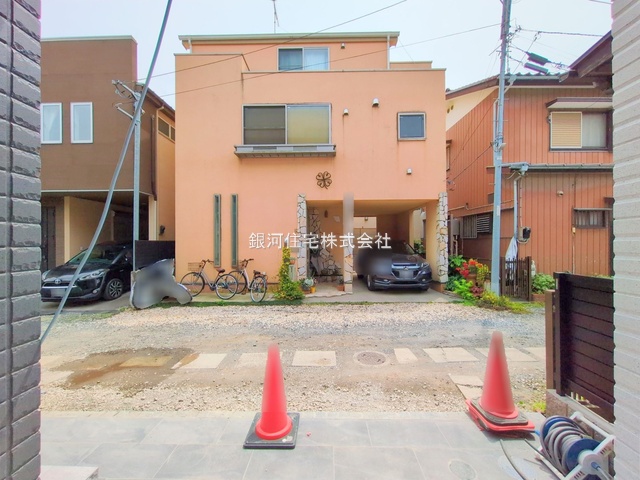 G00375842 埼玉県さいたま市浦和区元町２丁目 新築一戸建て 6190万円 土地面積56.71m² (約17.15坪) 建物面積99.68m² (約30.15坪) 間取り２ＳＬＤＫ 築年月2025年06月(築１年以内)【外観11】