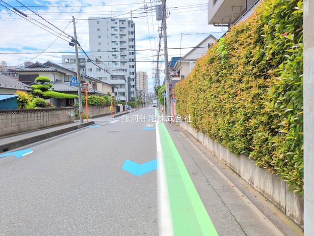 G00376742 埼玉県さいたま市南区根岸５丁目 新築一戸建て 6599万円 土地面積64.65m² (約19.55坪) 建物面積116.12m² (約35.12坪) 間取り４ＬＤＫ 築年月2025年09月【外観14】