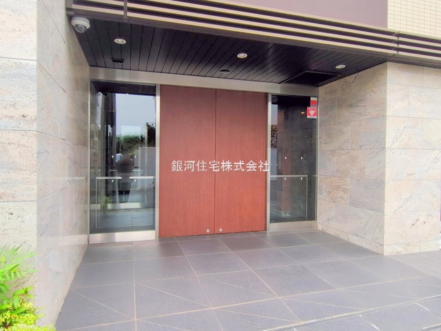 G00377185 神奈川県川崎市宮前区宮崎１丁目 中古マンション 7680万円 専有面積70.37m² (約21.28坪) 間取り３ＬＤＫ 所在階2階 築年月2014年07月(築10年)【外観3】