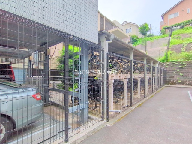 G00377185 神奈川県川崎市宮前区宮崎１丁目 中古マンション 7680万円 専有面積70.37m² (約21.28坪) 間取り３ＬＤＫ 所在階2階 築年月2014年07月(築10年)【外観7】