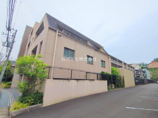 G00377185 神奈川県川崎市宮前区宮崎１丁目 中古マンション 7680万円 専有面積70.37m² (約21.28坪) 間取り３ＬＤＫ 所在階2階 築年月2014年07月(築10年)【外観12】