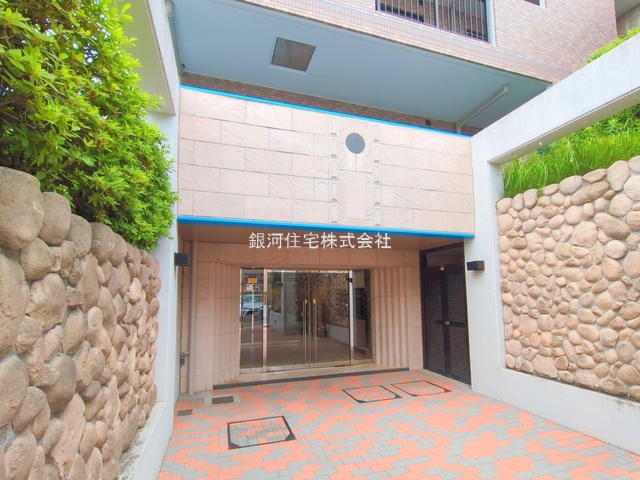 G00377187 神奈川県横浜市鶴見区岸谷３丁目 中古マンション 3180万円 専有面積55.97m² (約16.93坪) 間取り２ＬＤＫ 所在階4階 築年月1995年01月(築30年)【外観12】