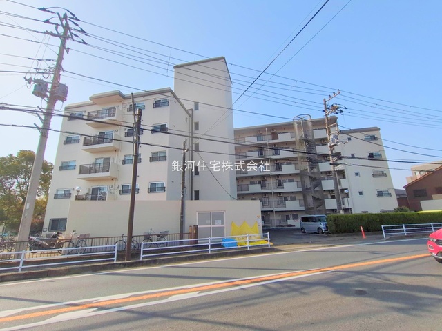 G00377190 神奈川県藤沢市羽鳥３丁目 中古マンション 2699万円 専有面積61.60m² (約18.63坪) 間取り３ＬＤＫ 所在階4階 築年月1983年02月(築42年)【外観2】