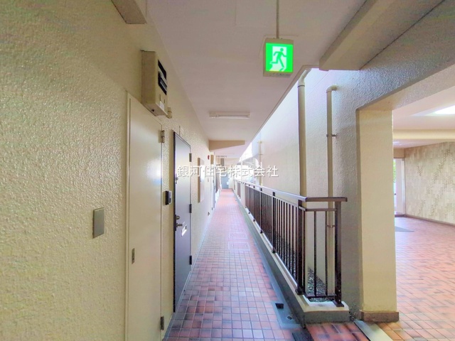 G00377190 神奈川県藤沢市羽鳥３丁目 中古マンション 2699万円 専有面積61.60m² (約18.63坪) 間取り３ＬＤＫ 所在階4階 築年月1983年02月(築42年)【外観12】
