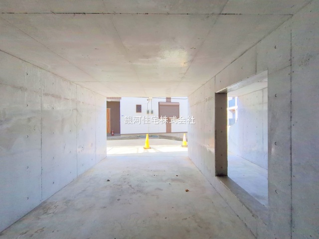 G00377461 神奈川県横浜市港南区港南１丁目 新築一戸建て 4680万円 土地面積70.98m² (約21.47坪) 建物面積77.83m² (約23.54坪) 間取り３ＬＤＫ 築年月2025年09月(築１年以内)【外観4】