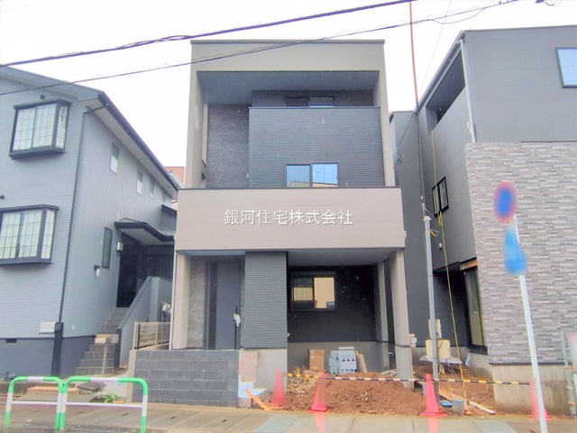 G00377720 埼玉県さいたま市浦和区本太５丁目 新築一戸建て 6580万円 土地面積76.13m² (約23.02坪) 建物面積113.59m² (約34.36坪) 間取り２ＳＬＤＫ 築年月2025年07月(築１年以内)【外観5】