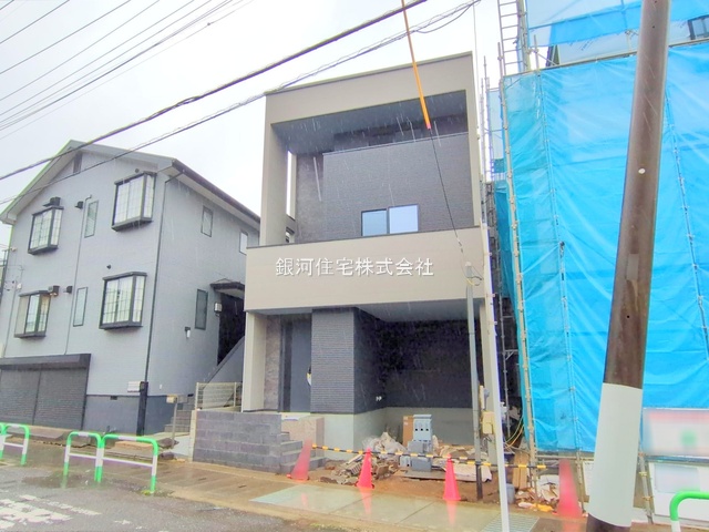 G00377720 埼玉県さいたま市浦和区本太５丁目 新築一戸建て 6580万円 土地面積76.13m² (約23.02坪) 建物面積113.59m² (約34.36坪) 間取り２ＳＬＤＫ 築年月2025年07月(築１年以内)【外観8】