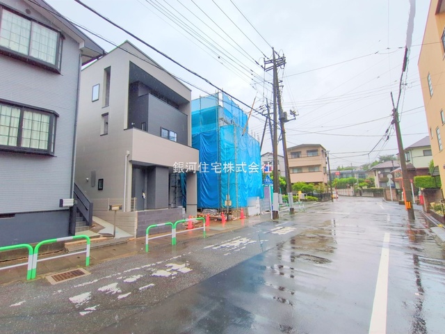 G00377720 埼玉県さいたま市浦和区本太５丁目 新築一戸建て 6580万円 土地面積76.13m² (約23.02坪) 建物面積113.59m² (約34.36坪) 間取り２ＳＬＤＫ 築年月2025年07月(築１年以内)【外観15】