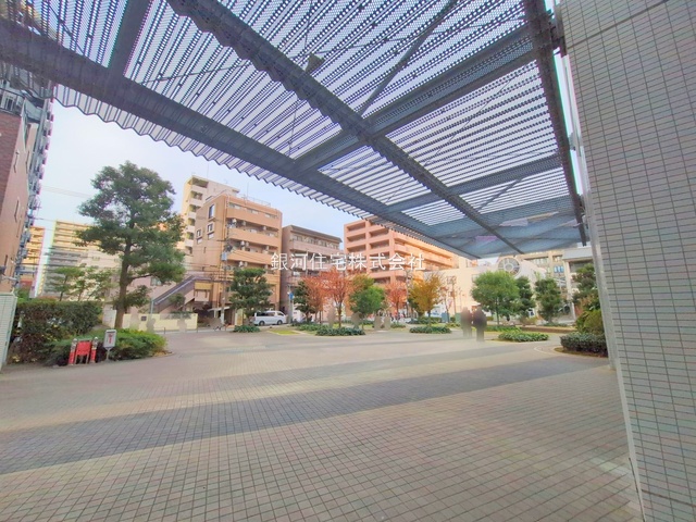 G00378001 神奈川県川崎市幸区中幸町３丁目 中古マンション 6280万円 専有面積41.37m² (約12.51坪) 間取り１ＬＤＫ 所在階3階 築年月2012年02月(築13年)【外観4】