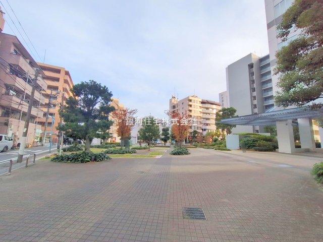 G00378001 神奈川県川崎市幸区中幸町３丁目 中古マンション 6280万円 専有面積41.37m² (約12.51坪) 間取り１ＬＤＫ 所在階3階 築年月2012年02月(築13年)【外観7】