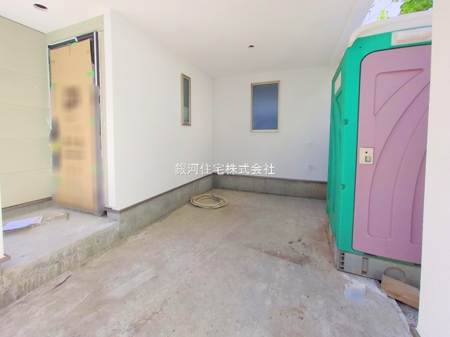 G00378199 東京都荒川区西日暮里１丁目 新築一戸建て 6580万円 土地面積71.08m² (約21.50坪) 建物面積99.95m² (約30.23坪) 間取り３ＳＬＤＫ 築年月2025年08月【外観15】