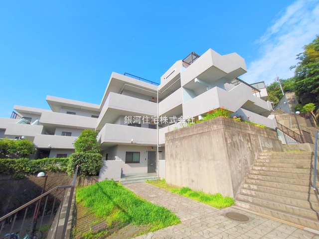 G00379830 神奈川県藤沢市白旗１丁目 中古マンション 2180万円 専有面積59.97m² (約18.14坪) 間取り２ＬＤＫ 所在階3階 築年月1988年07月(築37年)【外観2】