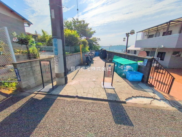 G00379830 神奈川県藤沢市白旗１丁目 中古マンション 2180万円 専有面積59.97m² (約18.14坪) 間取り２ＬＤＫ 所在階3階 築年月1988年07月(築37年)【外観6】