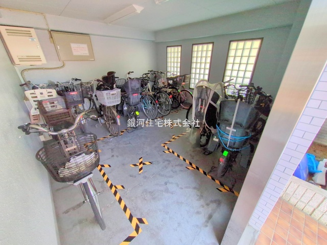 G00379830 神奈川県藤沢市白旗１丁目 中古マンション 2180万円 専有面積59.97m² (約18.14坪) 間取り２ＬＤＫ 所在階3階 築年月1988年07月(築37年)【外観10】